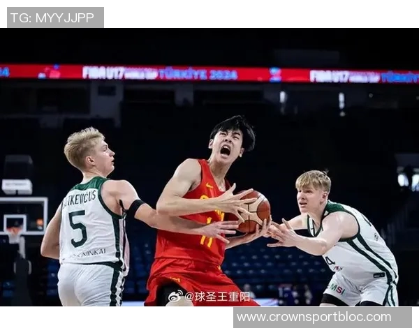 张博源全场最高31分表现抢眼22投11中并贡献9板2助2帽展现全面能力 张博源全场最高31分表现抢眼22投11中并贡献9板2助2帽展现全面能力