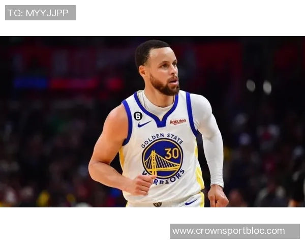 追梦与库里携手共进各展风采共同引领球队的精彩旅程