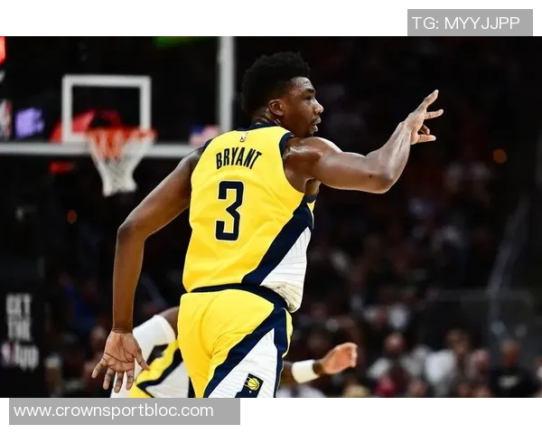 托马斯布莱恩特绝杀被帽愤怒推开摄像头引发热议