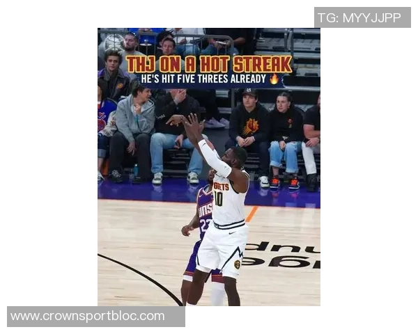 约基奇第三节神勇表现7投全中独得19分三节合计29分7篮板7助攻助球队强势反弹