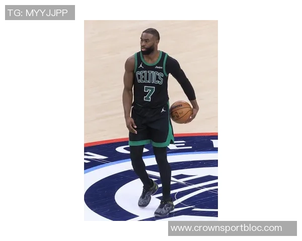 生涯年杰伦布朗21场达成赛季600分100板100助创队史最快纪录